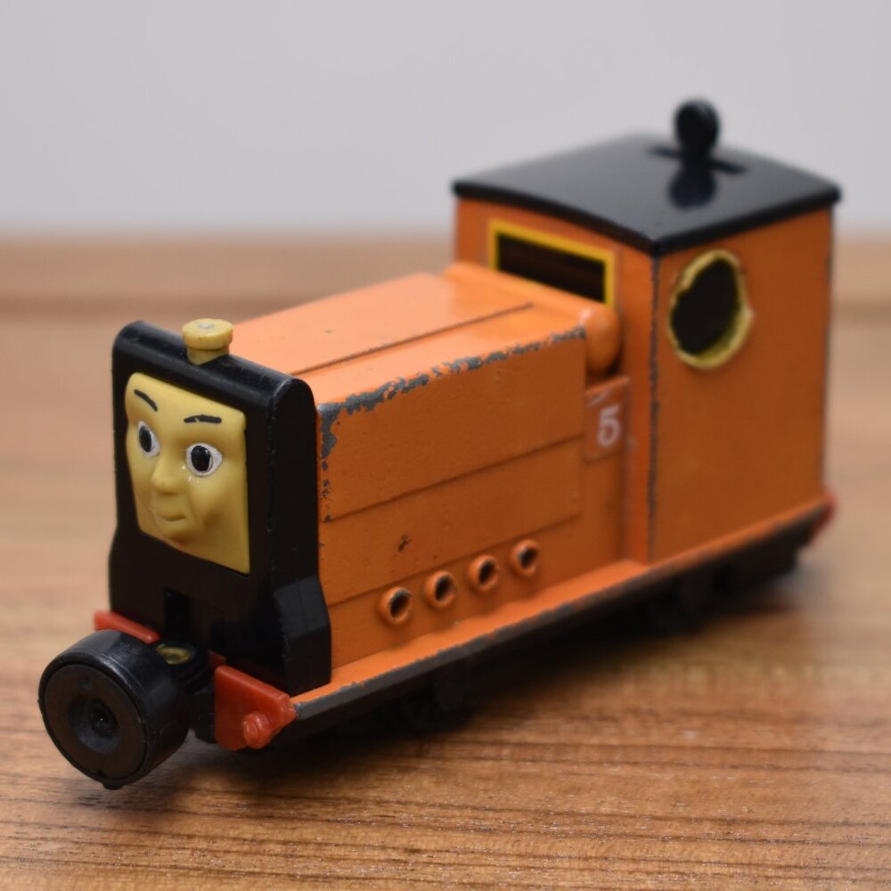 Rusty 5 - 1995 Bandai Tec Diecast Engine Train N.47919 Japan Magnetic Coupler